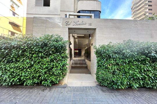 Fachada de apartamento para alugar com 4 quartos, 120m² em Setor Bueno, Goiânia