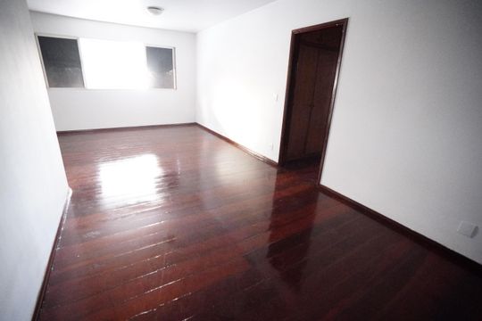 Sala de apartamento para alugar com 4 quartos, 120m² em Setor Bueno, Goiânia