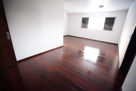 Sala de apartamento para alugar com 4 quartos, 120m² em Setor Bueno, Goiânia