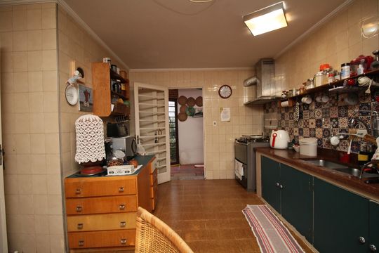 Cozinha de casa à venda com 3 quartos, 264m² em Vila Progredior, São Paulo