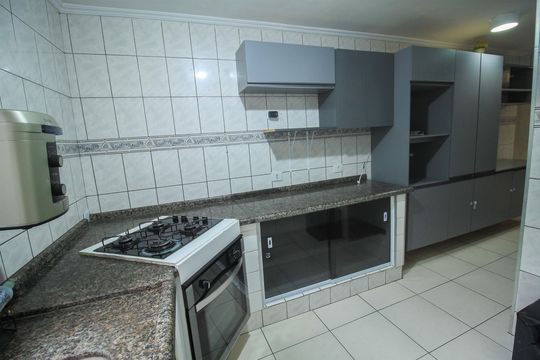 Casa para alugar com 3 quartos, 80m² em Vila Oratorio, São Paulo