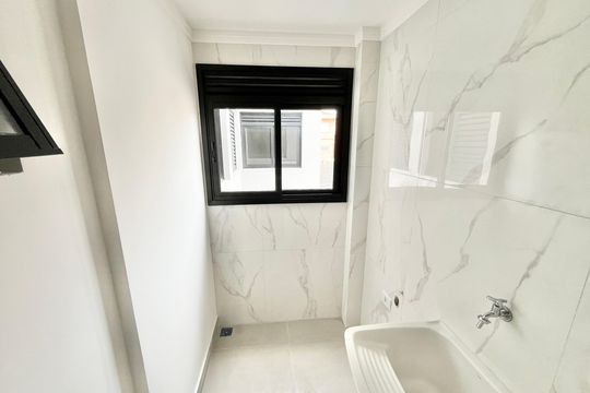Cozinha e Área de Serviço de apartamento para alugar com 2 quartos, 40m² em Vila Paiva, São Paulo