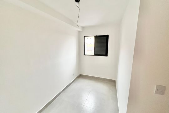 Quarto 1 de apartamento para alugar com 2 quartos, 44m² em Vila Paiva, São Paulo