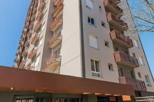 Fachada de kitnet/studio para alugar com 1 quarto, 27m² em Partenon, Porto Alegre