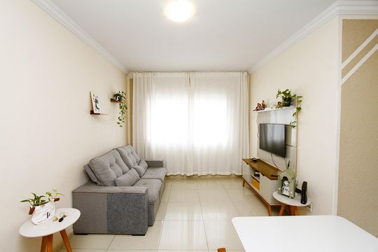 Sala de apartamento à venda com 3 quartos, 83m² em Padre Eustáquio, Belo Horizonte