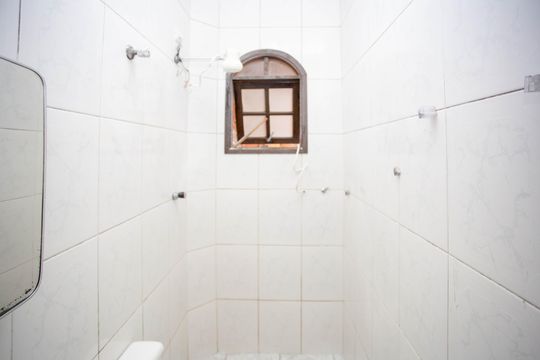 Banheiro de casa para alugar com 1 quarto, 40m² em Eldorado, Diadema