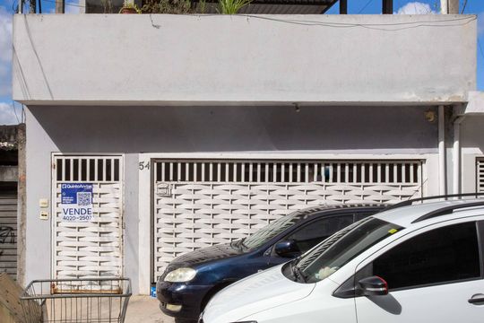 Fachada de casa para alugar com 1 quarto, 40m² em Eldorado, Diadema