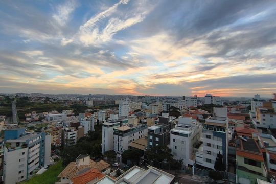 Apartamento à venda com 4 quartos, 264m² em Fernão Dias, Belo Horizonte