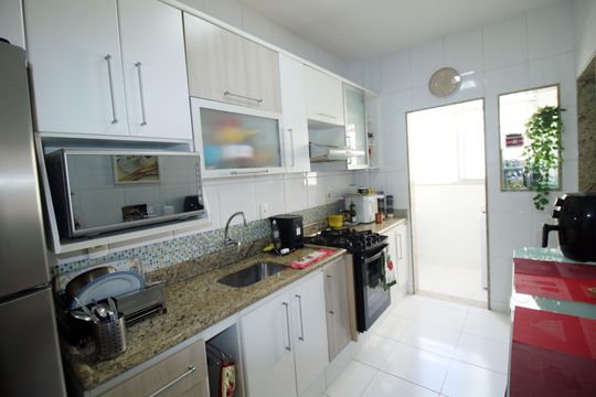 Cozinha de apartamento à venda com 2 quartos, 70m² em Vila da Penha, Rio de Janeiro