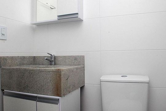 Banheiro 1 Quarto Suíte de apartamento para alugar com 2 quartos, 68m² em Petrópolis, Porto Alegre