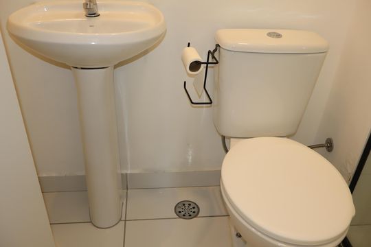 Banheiro de apartamento à venda com 2 quartos, 3255m² em Vila Graciosa, São Paulo