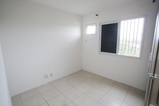 Quarto Suíte de apartamento para alugar com 2 quartos, 60m² em Taquara, Rio de Janeiro