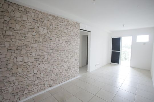 Sala de apartamento para alugar com 2 quartos, 60m² em Taquara, Rio de Janeiro