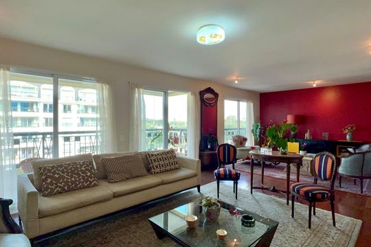 Apartamento para alugar com 3 quartos, 224m² em Alto de Pinheiros, São Paulo