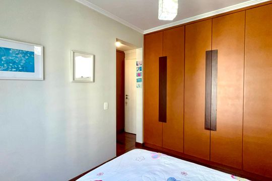 Suíte 1 de apartamento para alugar com 3 quartos, 224m² em Alto de Pinheiros, São Paulo