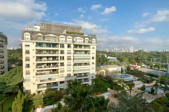 Vista da Varanda de apartamento para alugar com 3 quartos, 224m² em Alto de Pinheiros, São Paulo