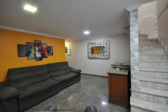 Sala de casa à venda com 2 quartos, 250m² em Tres Cruzes, São Paulo