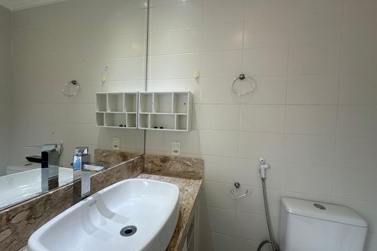 Banheiro da Suíte de apartamento para alugar com 3 quartos, 132m² em Tamboré, Santana de Parnaíba