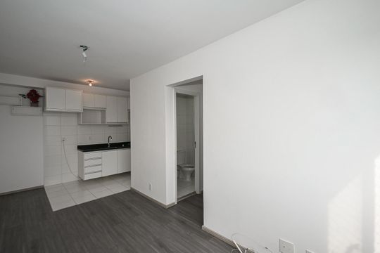 Sala de apartamento à venda com 2 quartos, 43m² em Jardim das Palmas, São Paulo