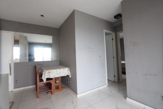 Sala de apartamento à venda com 2 quartos, 42m² em Sítio da Figueira, São Paulo