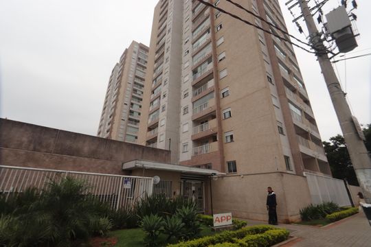Fachada de apartamento à venda com 2 quartos, 42m² em Sítio da Figueira, São Paulo