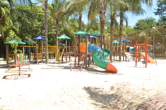 Área comum - Playground de casa de condomínio para alugar com 4 quartos, 290m² em Alto do Castelo, Ribeirão Preto