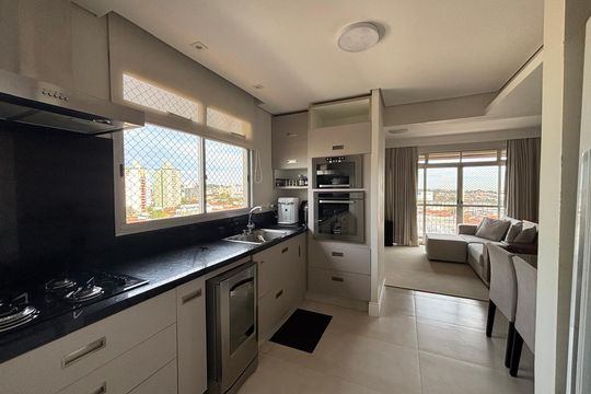 Cozinha de apartamento à venda com 3 quartos, 125m² em Taquaral, Campinas