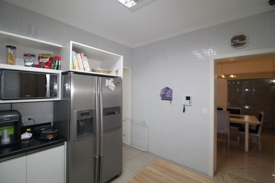 Cozinha de casa à venda com 3 quartos, 320m² em Vila Barbosa, São Paulo