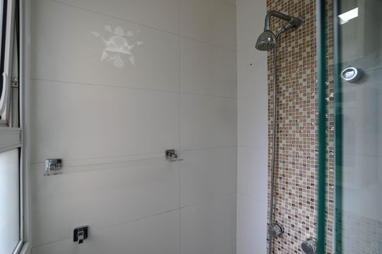 Banheiro - Quarto 2 - Suíte de apartamento para alugar com 2 quartos, 63m² em Vila Suissa, Mogi das Cruzes