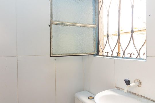 Banheiro de apartamento para alugar com 1 quarto, 39m² em Ricardo de Albuquerque, Rio de Janeiro