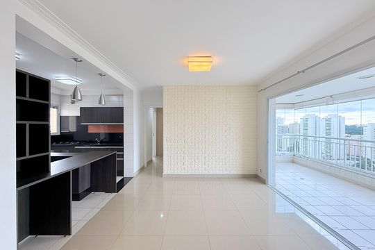 Sala  de apartamento para alugar com 2 quartos, 100m² em Santo Amaro, São Paulo