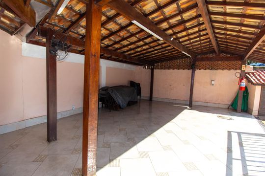 Casa de Condomínio à venda com 4 quartos, 105m² em Baldeador, Niterói