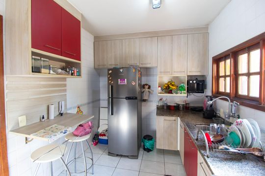 Casa de Condomínio à venda com 4 quartos, 105m² em Baldeador, Niterói