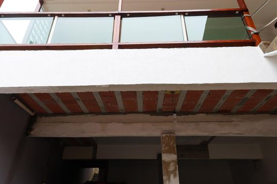 Garagem de casa à venda com 3 quartos, 320m² em Parque Assuncao, Taboão da Serra