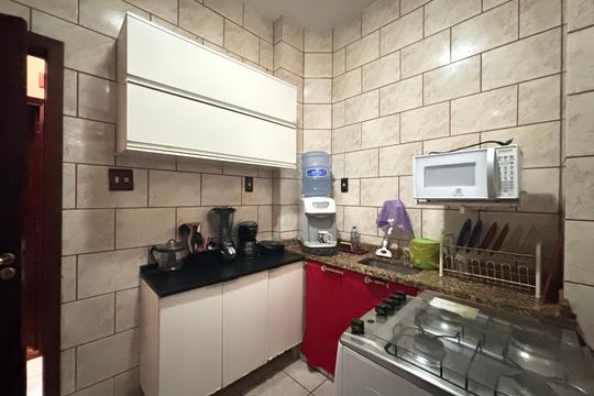 Cozinha de apartamento para alugar com 2 quartos, 85m² em Copacabana, Rio de Janeiro