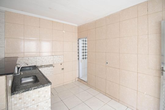 Cozinha de casa para alugar com 3 quartos, 71m² em Jardim Julieta, São Paulo