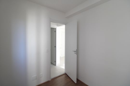 Quarto 1 de apartamento para alugar com 2 quartos, 33m² em Socorro, São Paulo