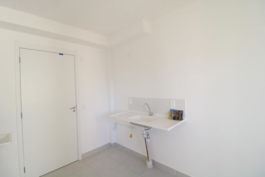 Cozinha de apartamento para alugar com 2 quartos, 33m² em Socorro, São Paulo