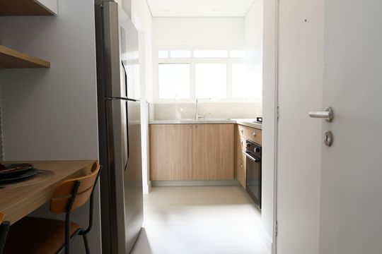 Cozinha de apartamento para alugar com 2 quartos, 170m² em Real Parque, São Paulo