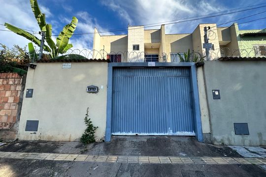 Casa à venda com 3 quartos, 134m² em Setor Leste Universitário, Goiânia