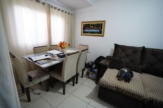 Casa à venda com 3 quartos, 134m² em Setor Leste Universitário, Goiânia