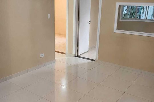Sala de apartamento à venda com 2 quartos, 52m² em Conjunto Residencial José Bonifácio, São Paulo