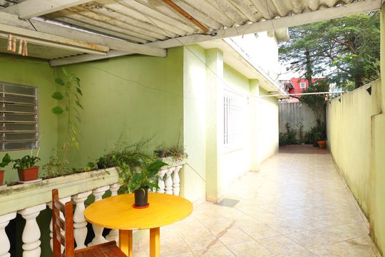 Quintal de casa à venda com 4 quartos, 200m² em Itaquera, São Paulo
