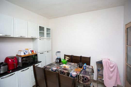 Casa 2 - Cozinha de casa à venda com 3 quartos, 240m² em Taboão, Diadema
