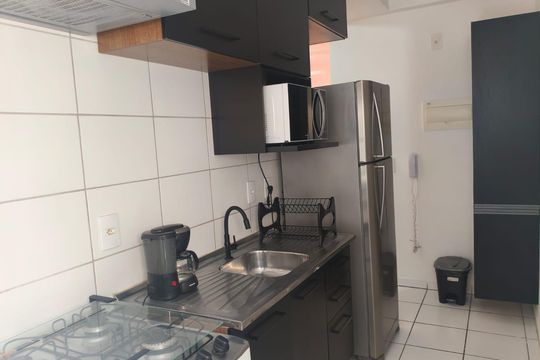 Cozinha de apartamento para alugar com 2 quartos, 50m² em Taquara, Rio de Janeiro