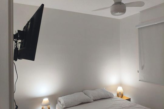 Quarto 1 de apartamento para alugar com 2 quartos, 50m² em Taquara, Rio de Janeiro