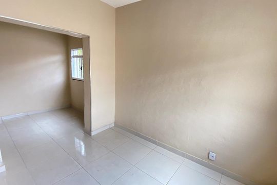 Sala de casa à venda com 3 quartos, 137m² em Santa Ines, Belo Horizonte