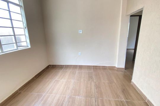 Quarto de casa à venda com 3 quartos, 137m² em Santa Ines, Belo Horizonte