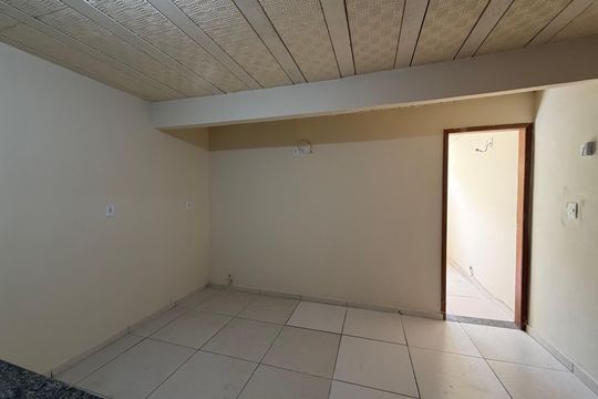 Sala de kitnet/studio para alugar com 1 quarto, 42m² em Recreio, Rio de Janeiro