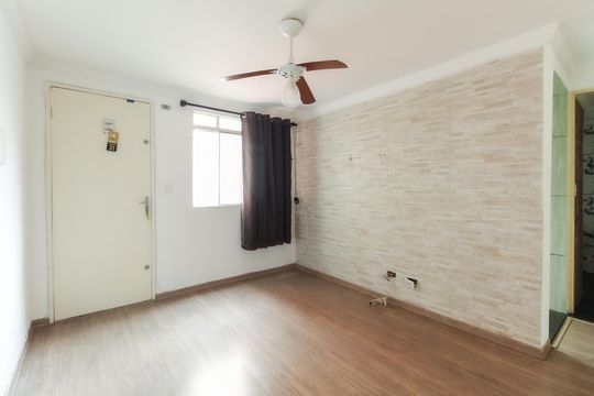 Sala de apartamento para alugar com 2 quartos, 52m² em Parque Santa Rita, São Paulo